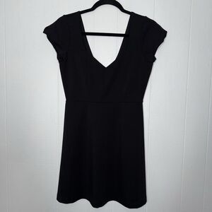 Urban Outfitters Women’s Black Mini Skater Dress Fit Flare Size 4